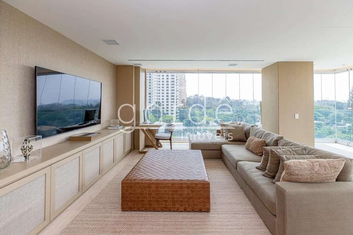 Apartamento com 3 suítes à venda em Moema, São Paulo, por R$ 11.950.000 Imagem 2