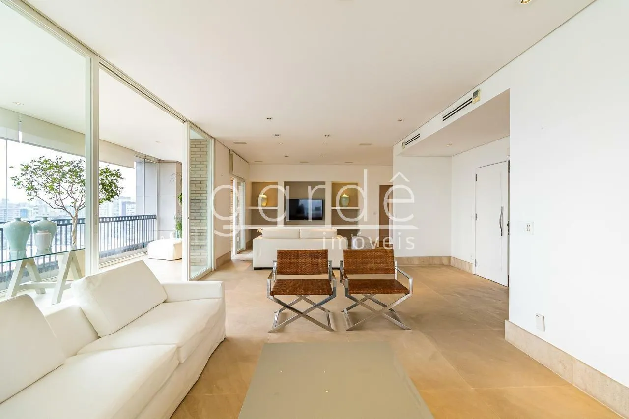 Apartamento com 3 suítes à venda em Moema, São Paulo, por R$ 25.000.000 Imagem 2