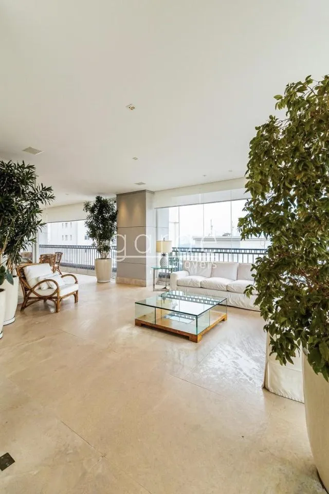 Apartamento com 3 suítes à venda em Moema, São Paulo, por R$ 25.000.000