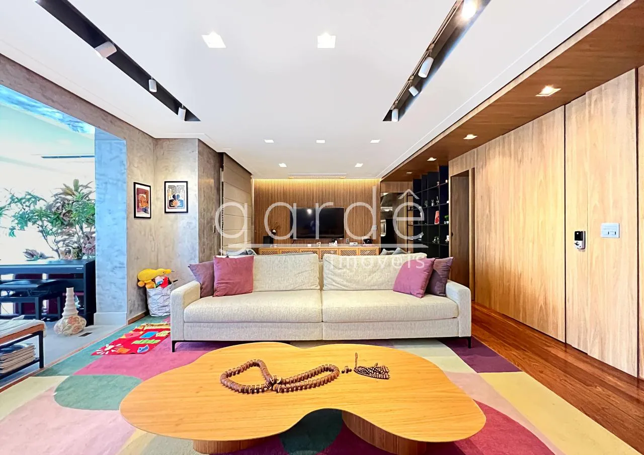 Apartamento com 3 suítes à venda em Vila Nova Conceição, São Paulo, por R$ 7.500.000 Imagem 2