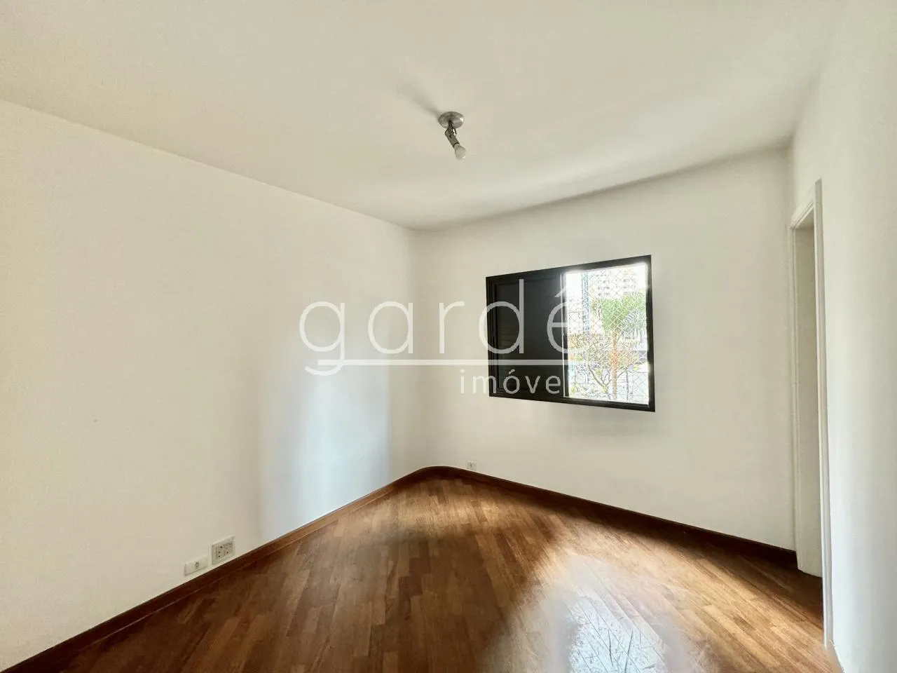 Apartamento com 2 suítes à venda em Vila Nova Conceição, São Paulo, por R$ 2.680.000 Imagem 11