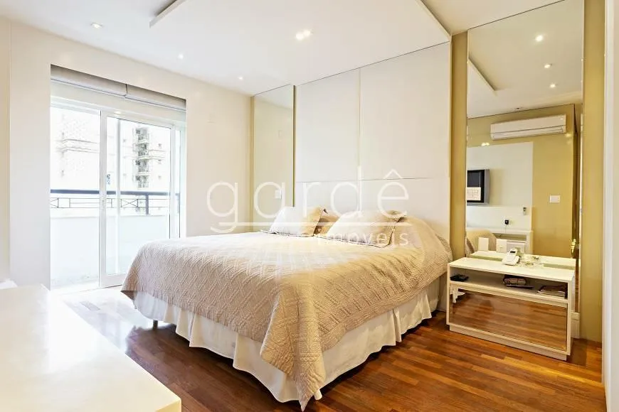 Apartamento com 4 suítes à venda em Vila Nova Conceição, São Paulo, por R$ 11.700.000 Imagem 10
