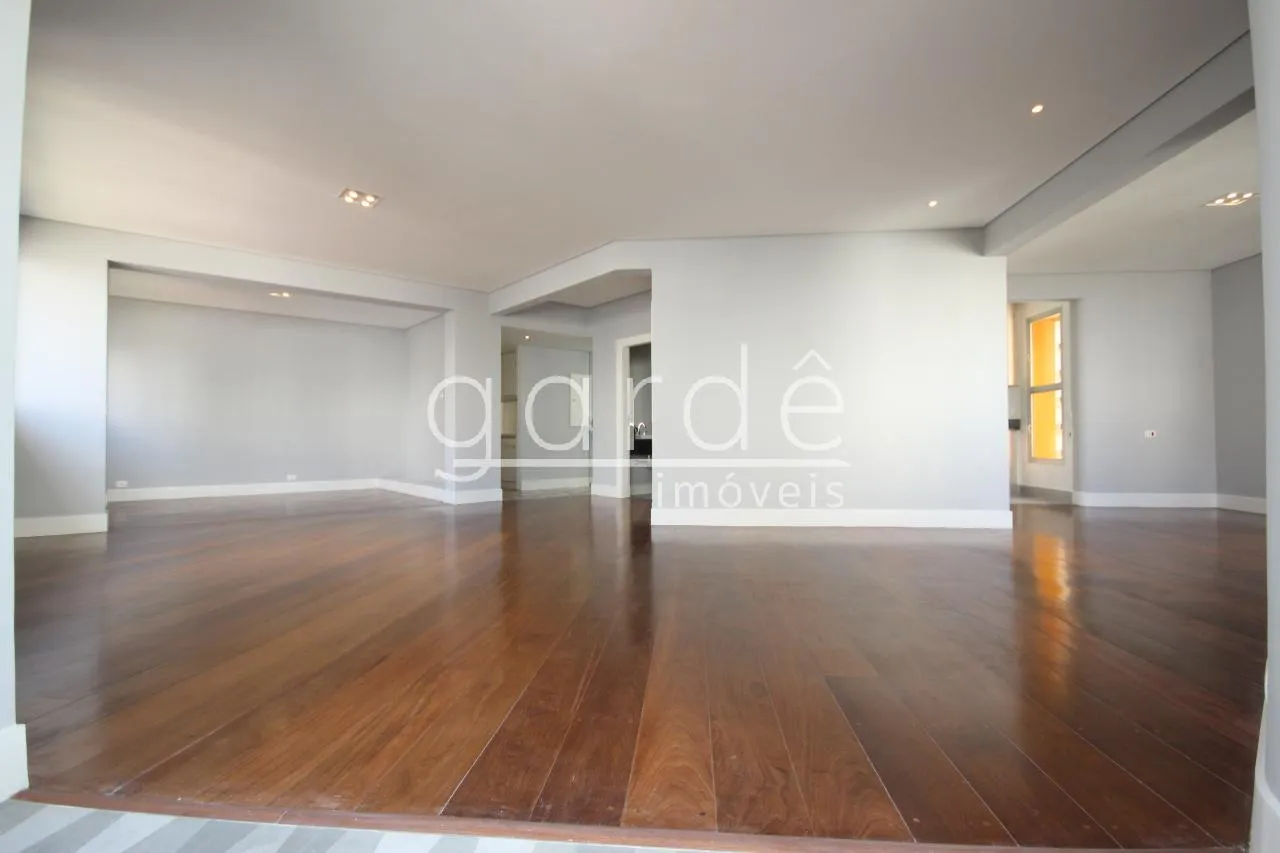 Apartamento com 3 suítes à venda em Moema, São Paulo, por R$ 4.300.000