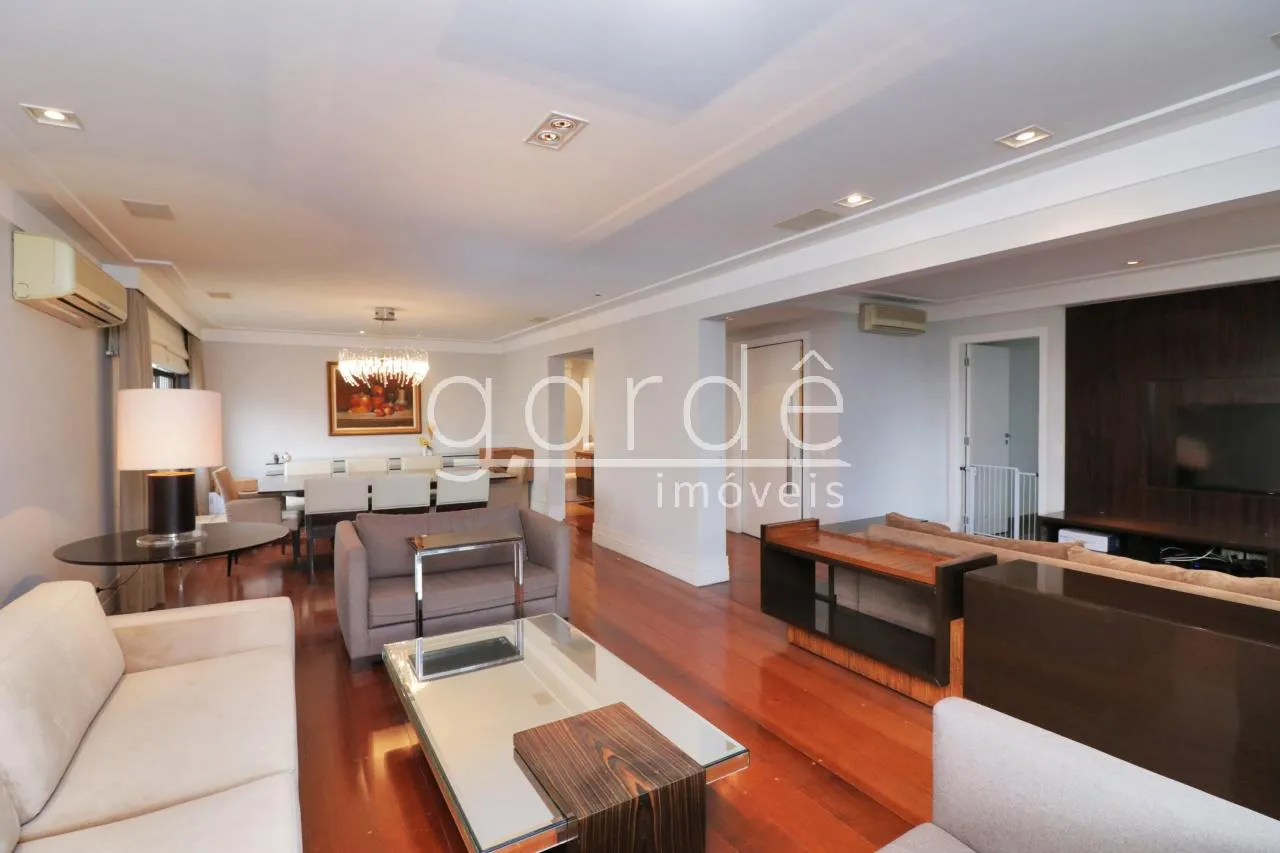 Apartamento com 3 suítes à venda em Moema, São Paulo, por R$ 3.990.000