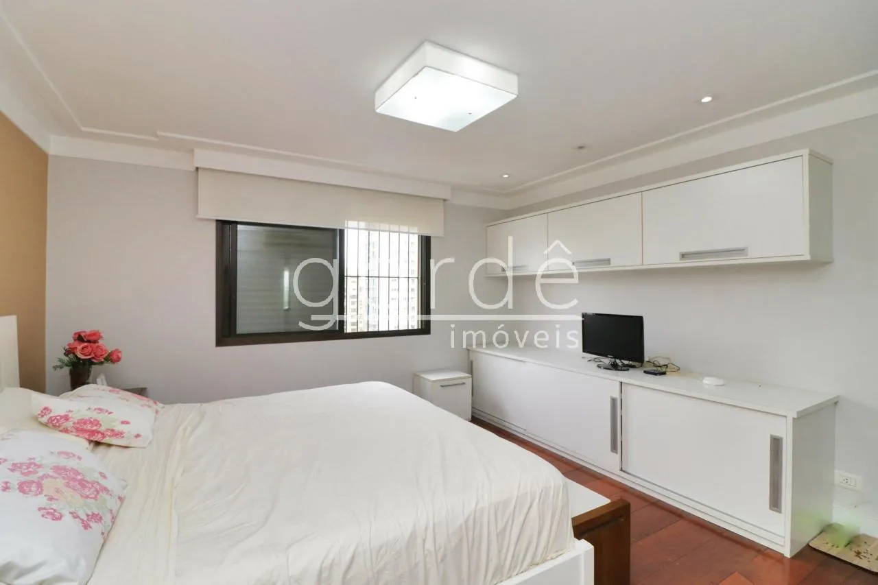 Apartamento com 3 suítes à venda em Moema, São Paulo, por R$ 3.990.000 Imagem 18