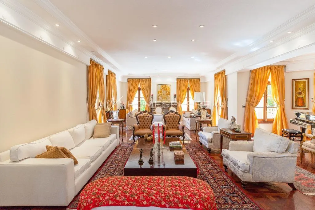 Casa de vila com 4 suítes à venda em Jardim Morumbi, São Paulo, por R$ 10.000.000 Imagem 2