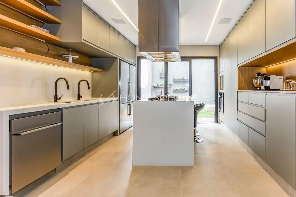 Casa com 3 suítes à venda em Vila Nova Conceição, São Paulo, por R$ 5.500.000 Imagem 3