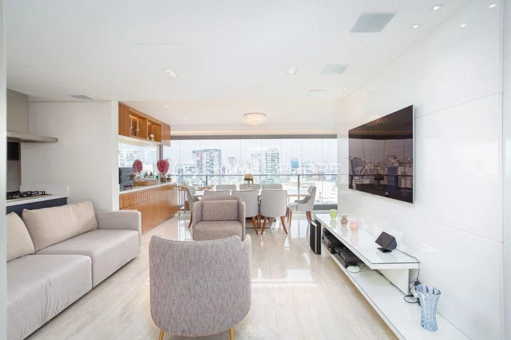 Apartamento com 2 suítes à venda em Vila Olímpia, São Paulo, por R$ 3.500.000 Imagem 3