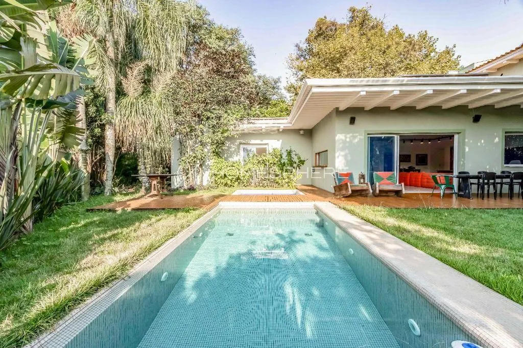Casa com 4 suítes à venda em Jardim Guedala, São Paulo, por R$ 5.900.000