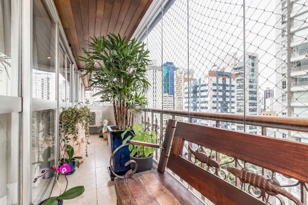Apartamento com 3 suítes à venda em Indianópolis, São Paulo, por R$ 3.400.000 Imagem 2