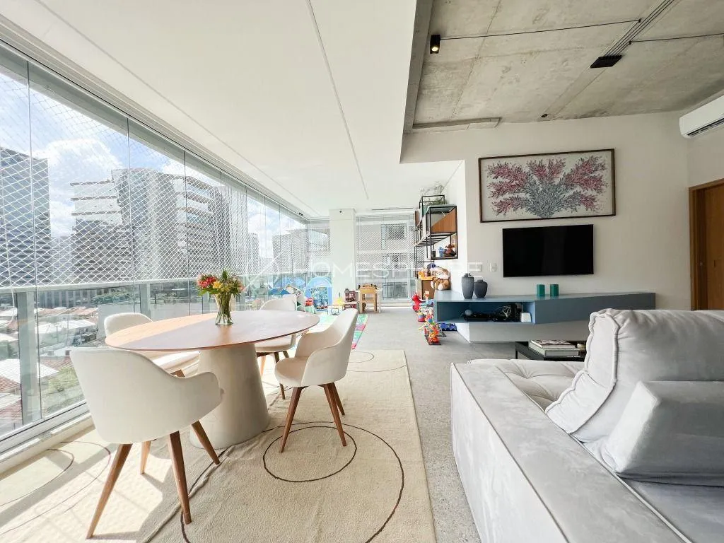 Apartamento com 3 suítes à venda em Itaim Bibi, São Paulo, por R$ 5.900.000 Imagem 2