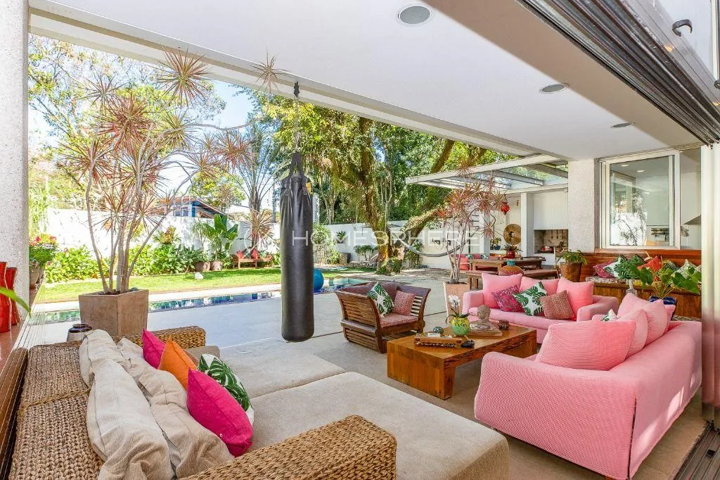 Casa com 2 suítes à venda em Granja Julieta, São Paulo, por R$ 5.500.000 Imagem 2