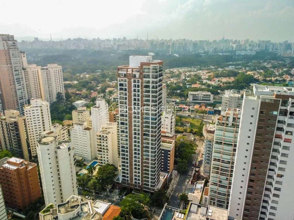 Apartamento com 4 suítes à venda em Moema, São Paulo, por R$ 13.700.000 Imagem 2