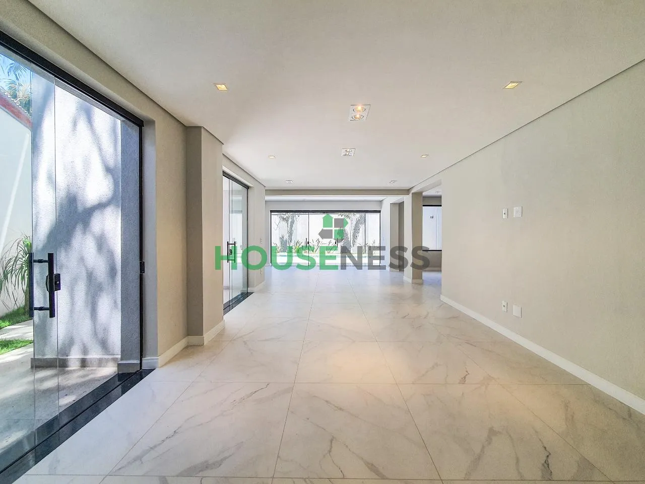 Casa com 5 suítes à venda em Jardim Europa, São Paulo, por R$ 35.000.000 Imagem 2