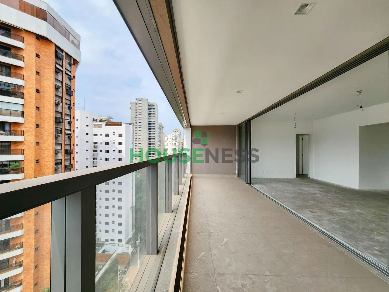 Apartamento com 3 suítes à venda em Vila Nova Conceição, São Paulo, por R$ 3.750.000 Imagem 2
