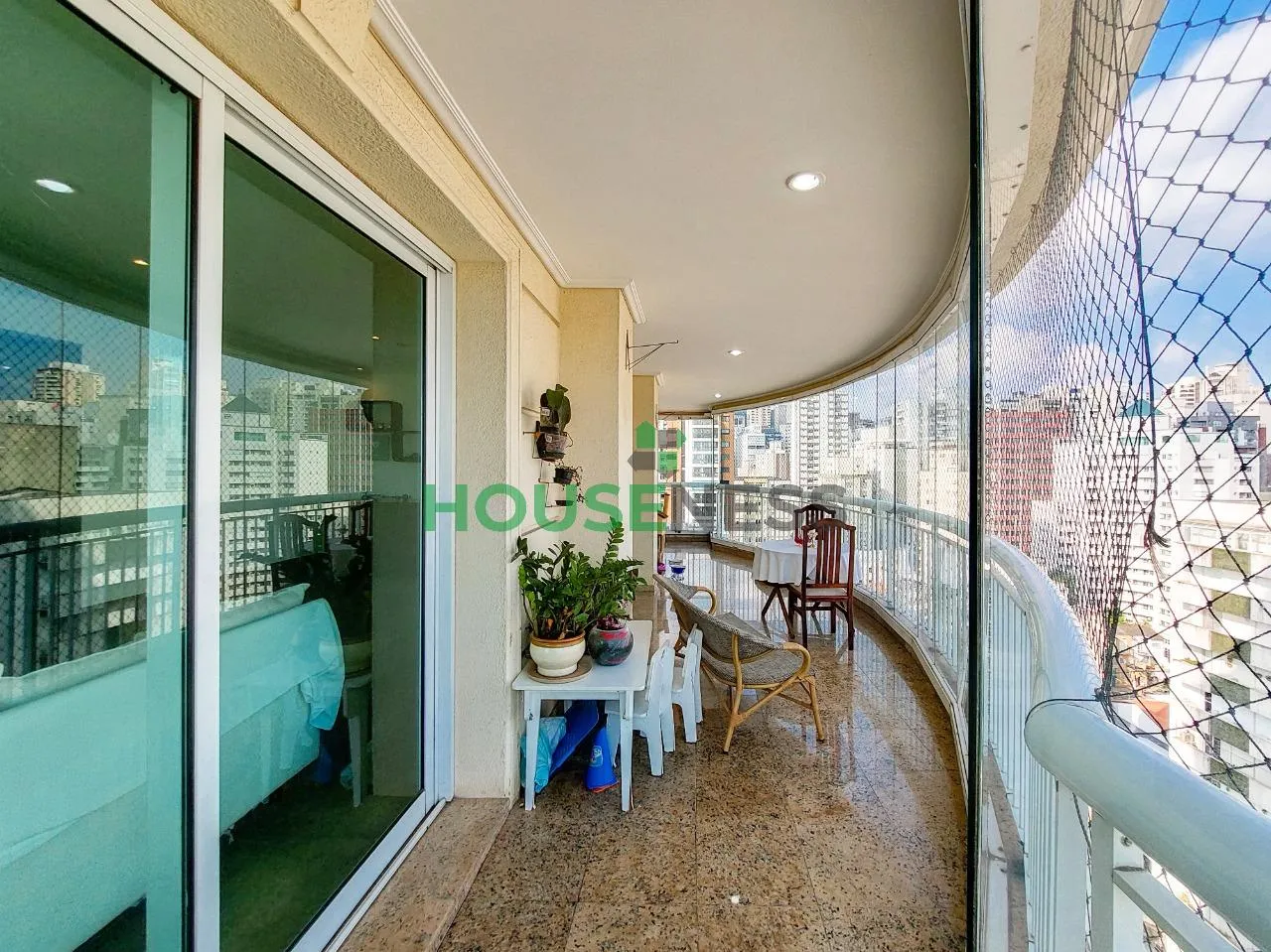Apartamento com 3 suítes à venda em Jardim Paulista, São Paulo, por R$ 3.850.000 Imagem 2