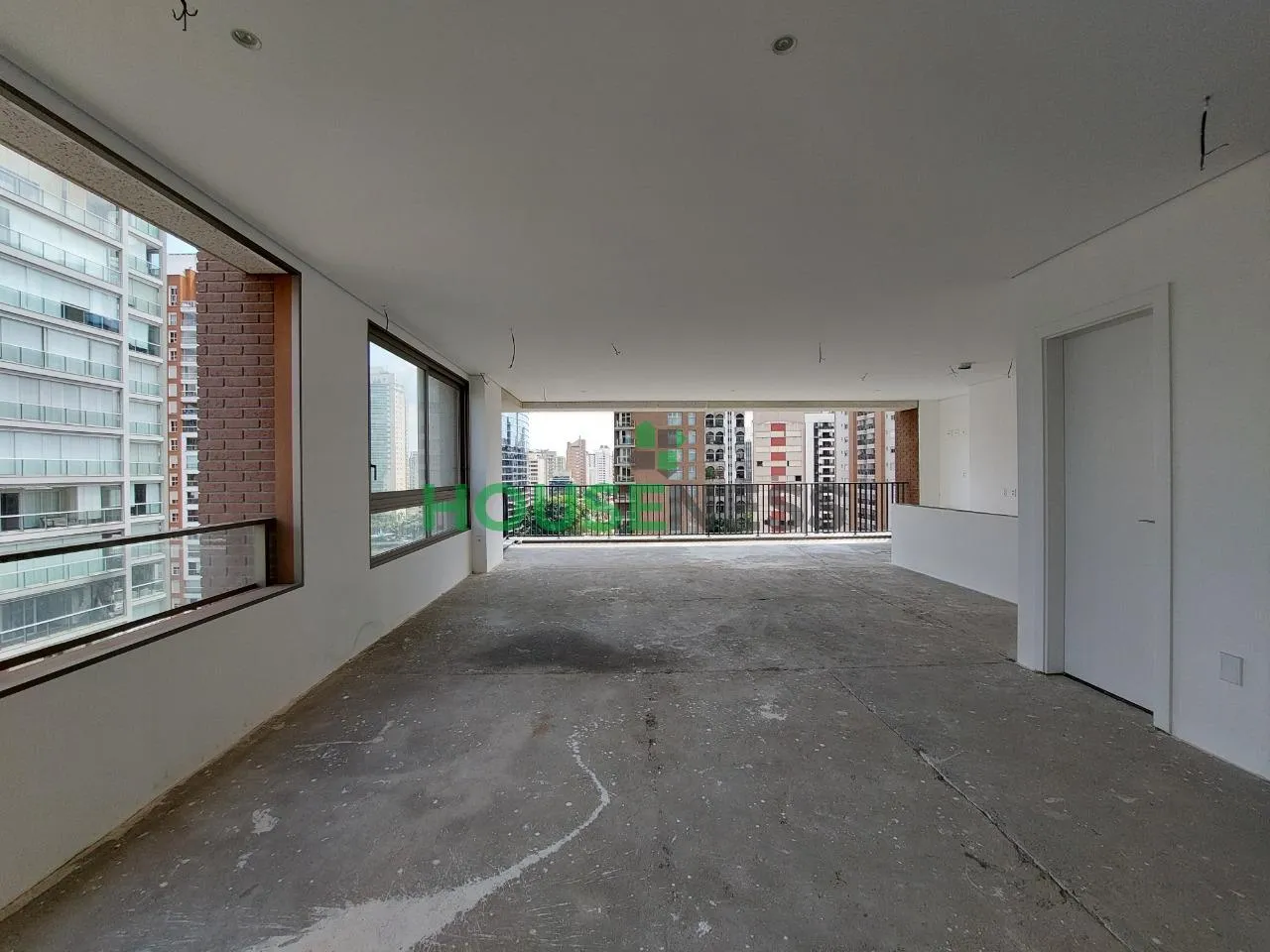 Apartamento com 3 suítes à venda em Itaim Bibi, São Paulo, por R$ 6.900.000