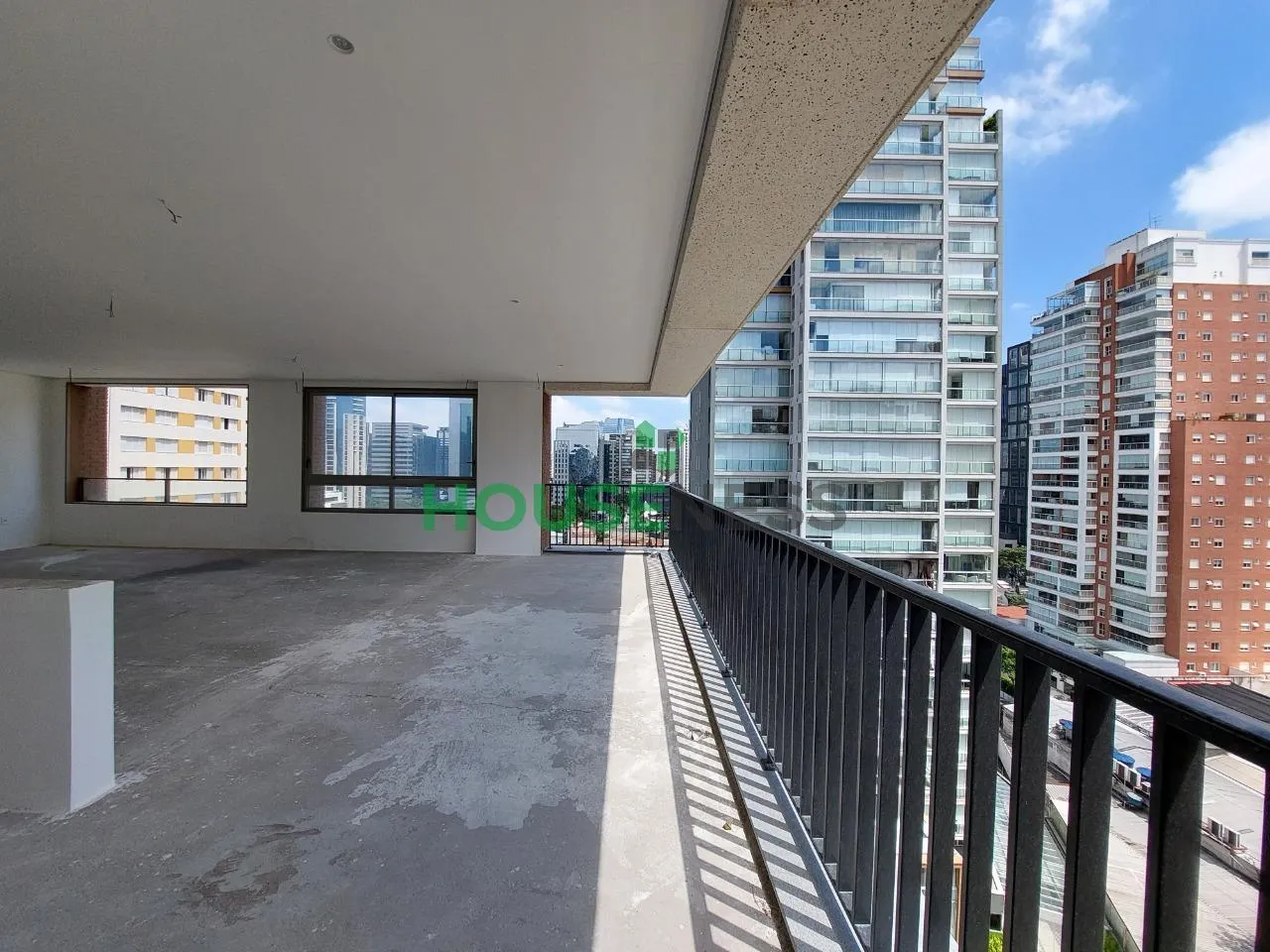 Apartamento com 3 suítes à venda em Itaim Bibi, São Paulo, por R$ 6.900.000 Imagem 2