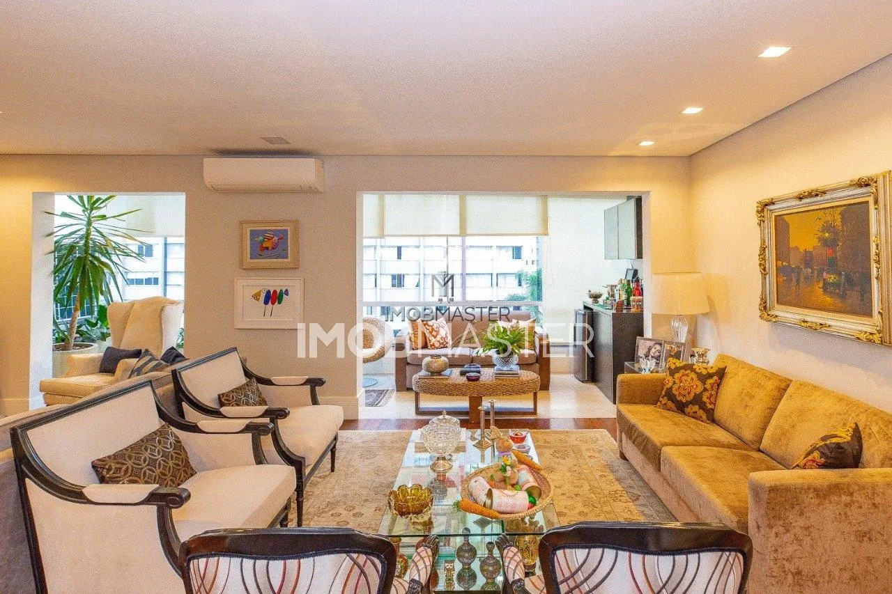 Apartamento com 2 suítes à venda em Moema, São Paulo, por R$ 2.300.000