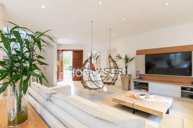 Casa de condomínio com 4 suítes à venda em Jardim Petrópolis, São Paulo, por R$ 4.900.000 Imagem 3