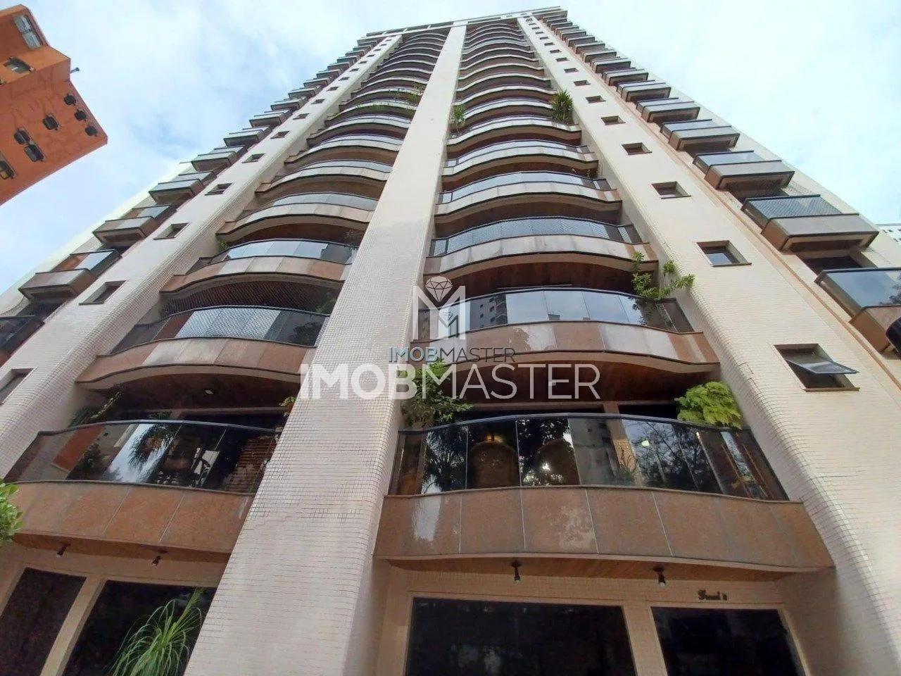 Apartamento com 3 suítes à venda em Moema, São Paulo, por R$ 2.020.000 Imagem 2