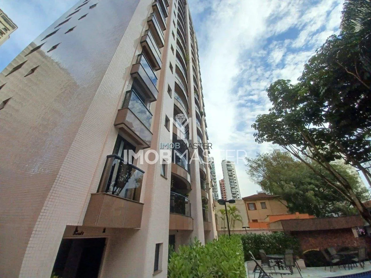 Apartamento com 3 suítes à venda em Moema, São Paulo, por R$ 2.020.000 Imagem 3