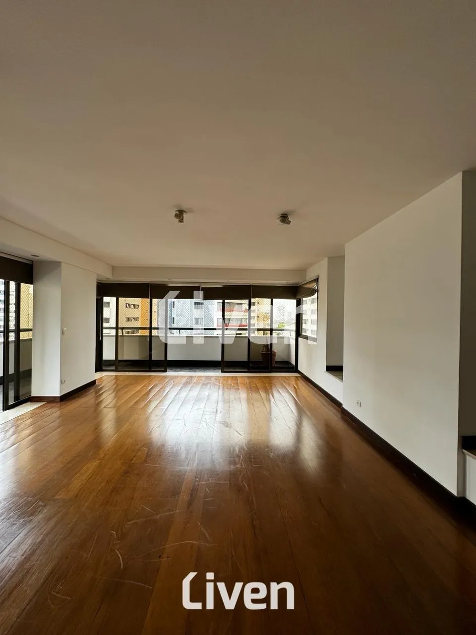 Apartamento com 3 suítes à venda em Aclimação, São Paulo, por R$ 2.500.000