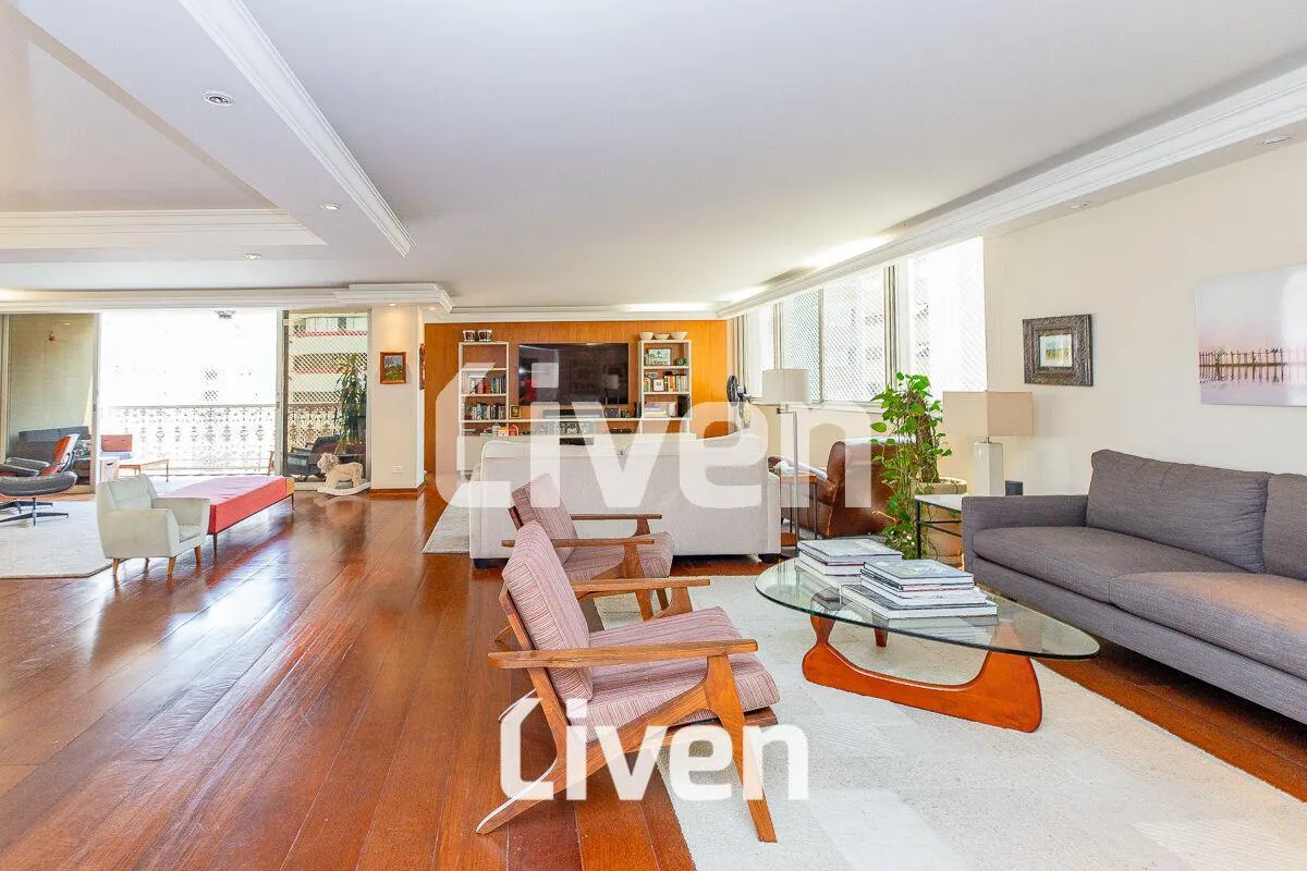 Apartamento com 3 suítes à venda em Itaim Bibi, São Paulo, por R$ 8.900.000