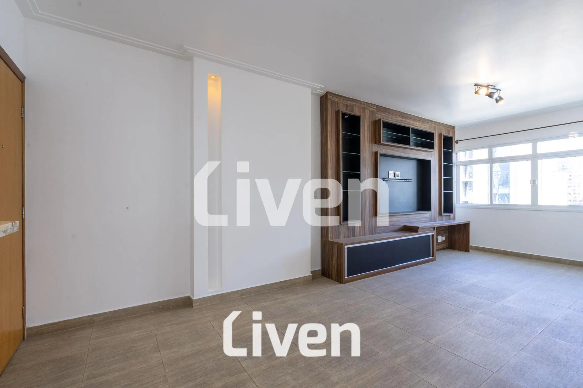 Apartamento com 1 suítes à venda em Vila Nova Conceição, São Paulo, por R$ 1.100.000