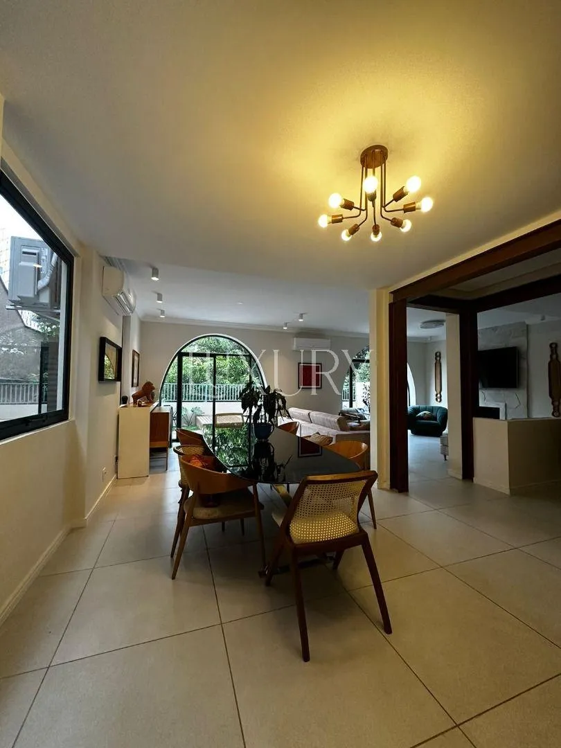 Casa com 3 suítes à venda em Vila Madalena, São Paulo, por R$ 4.500.000 Imagem 18