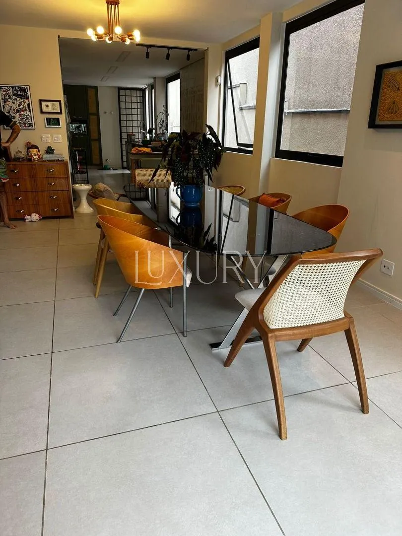 Casa com 3 suítes à venda em Vila Madalena, São Paulo, por R$ 4.500.000 Imagem 28