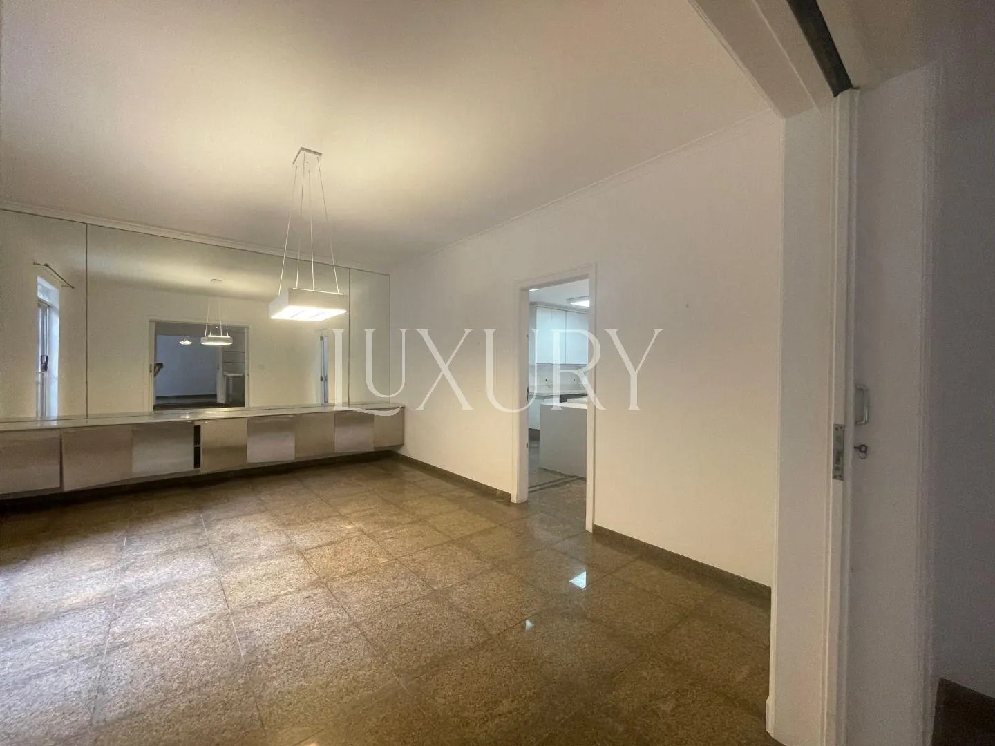 Casa com 2 suítes à venda em Jardim América, São Paulo, por R$ 11.000.000 Imagem 7