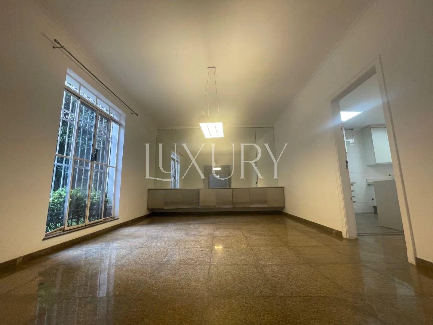 Casa com 2 suítes à venda em Jardim América, São Paulo, por R$ 11.000.000 Imagem 9
