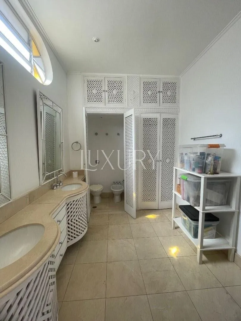 Casa de vila com 2 suítes à venda em Jardim América, São Paulo, por R$ 10.000.000 Imagem 9