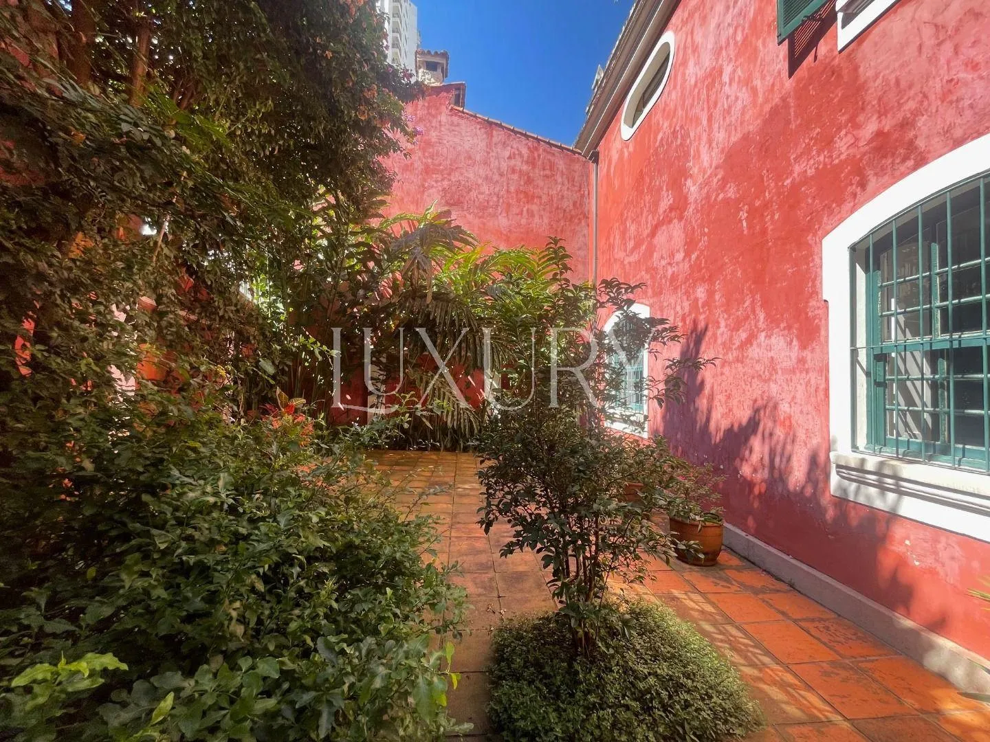 Casa de vila com 2 suítes à venda em Jardim América, São Paulo, por R$ 10.000.000 Imagem 3