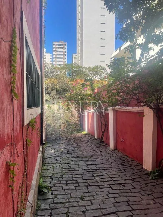 Casa de vila com 2 suítes à venda em Jardim América, São Paulo, por R$ 10.000.000 Imagem 2