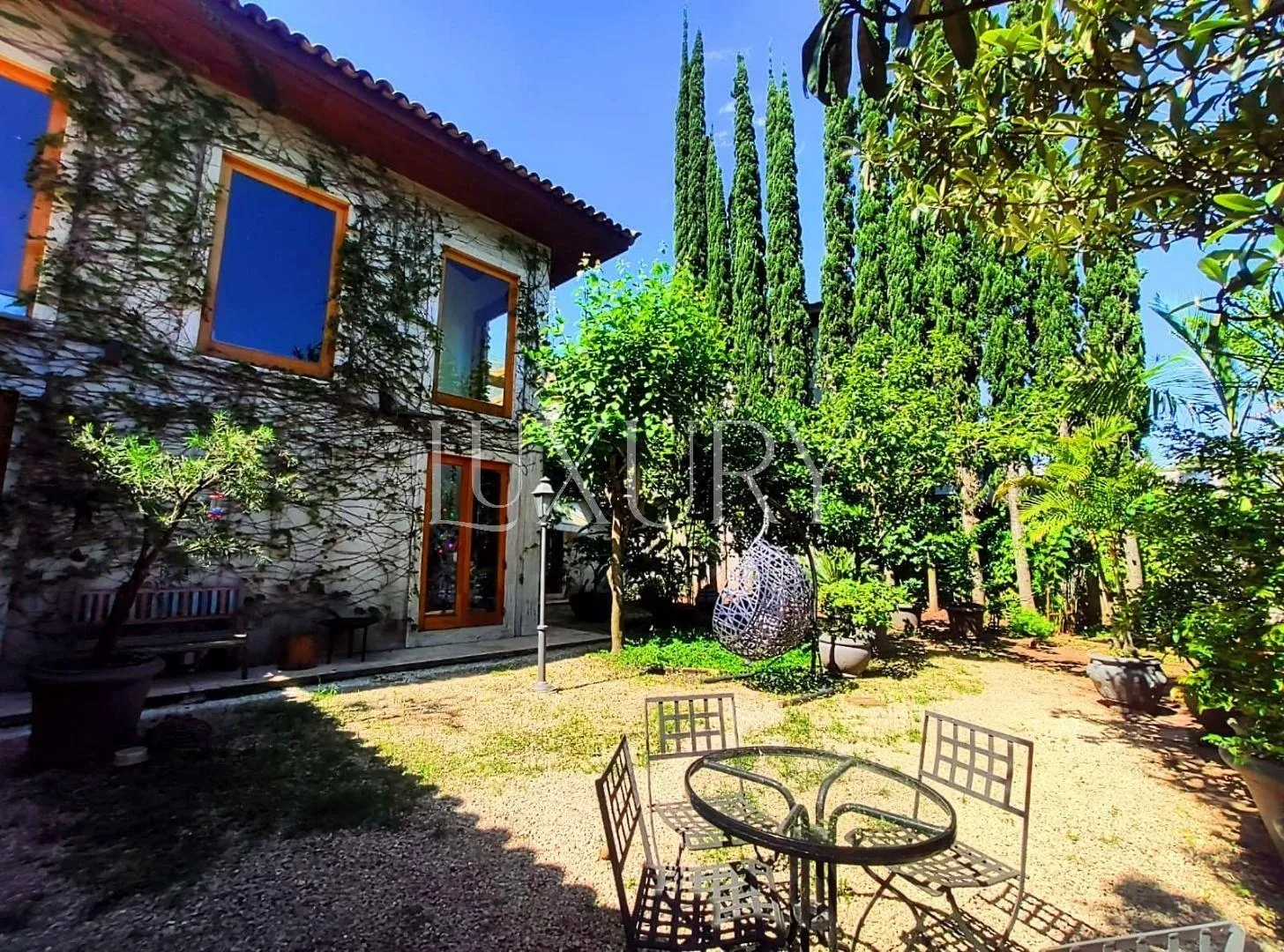 Casa com 3 suítes à venda em Sumaré, São Paulo, por R$ 4.195.000