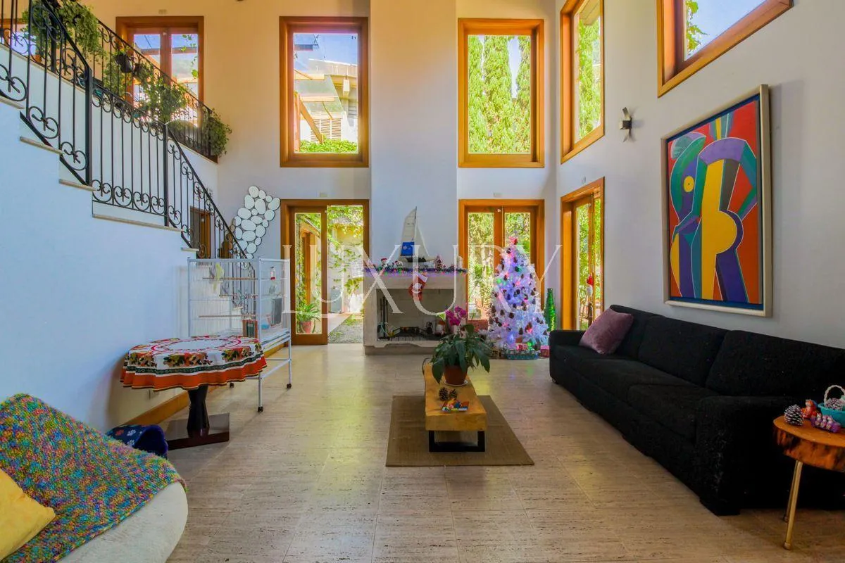 Casa com 3 suítes à venda em Sumaré, São Paulo, por R$ 4.190.000 Imagem 4