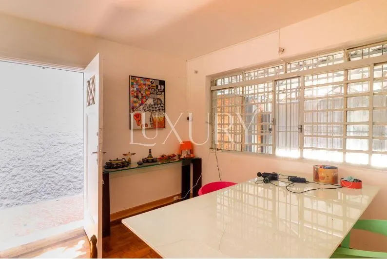 Casa com 1 suítes à venda em Jardim Europa, São Paulo, por R$ 2.580.000 Imagem 2