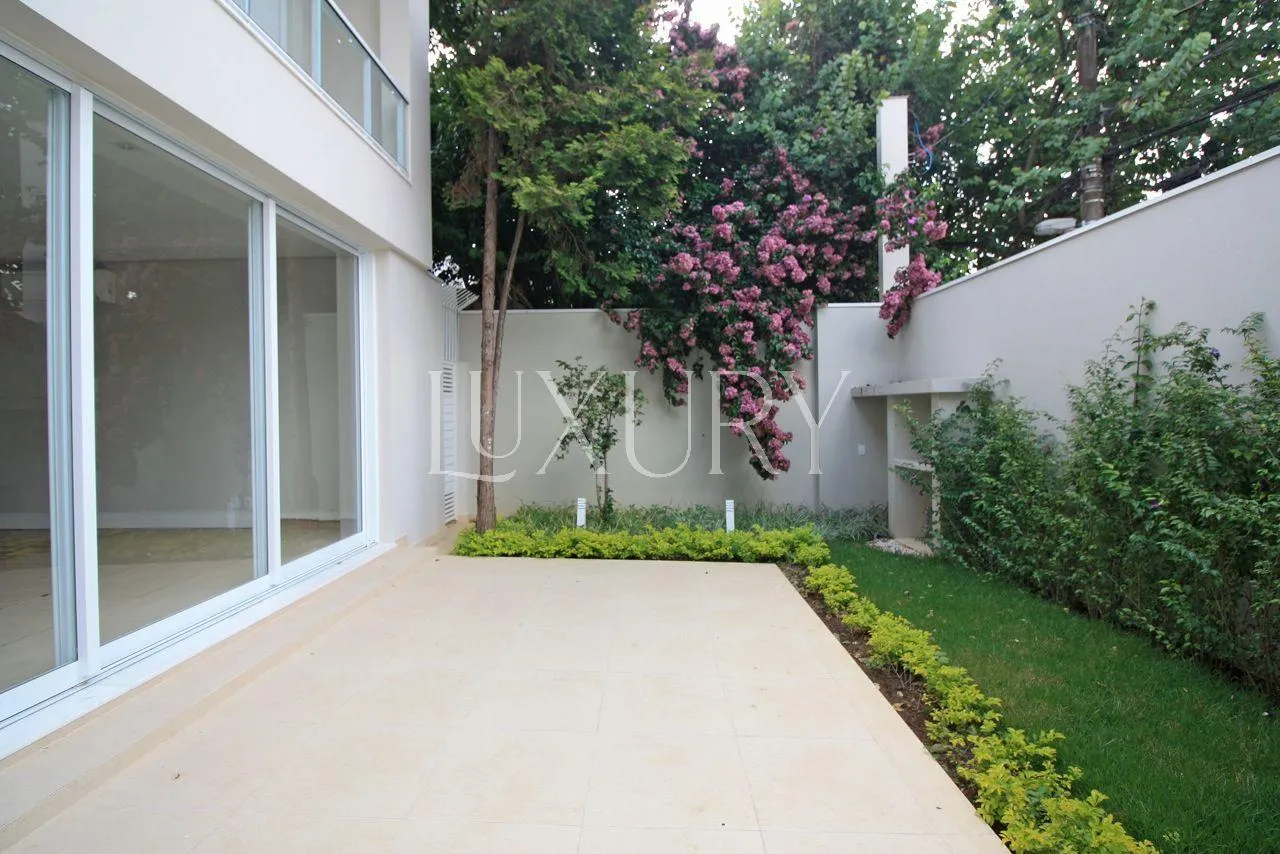 Casa com 3 suítes à venda em Jardim Paulista, São Paulo, por R$ 10.700.000 Imagem 2