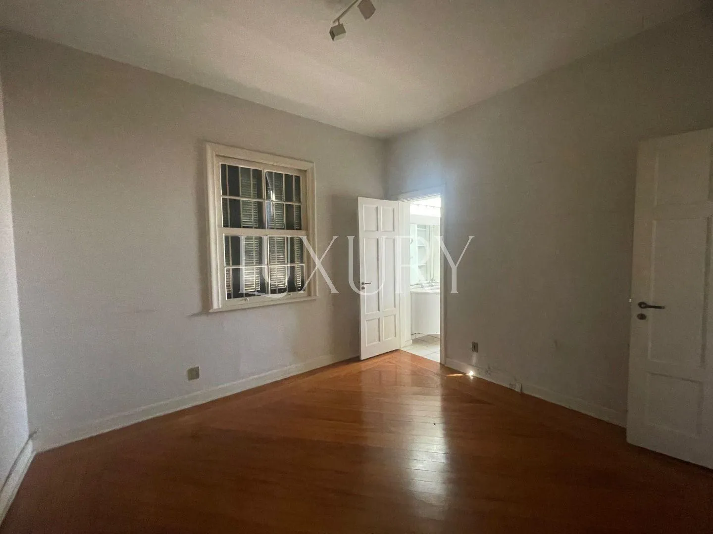 Casa com 1 suítes à venda em Jardim América, São Paulo, por R$ 10.900.000 Imagem 13
