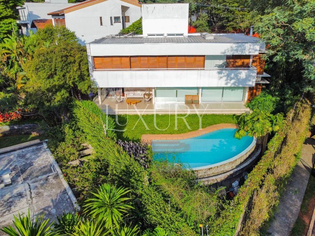 Casa com 4 suítes à venda em Alto de Pinheiros, São Paulo, por R$ 7.975.000