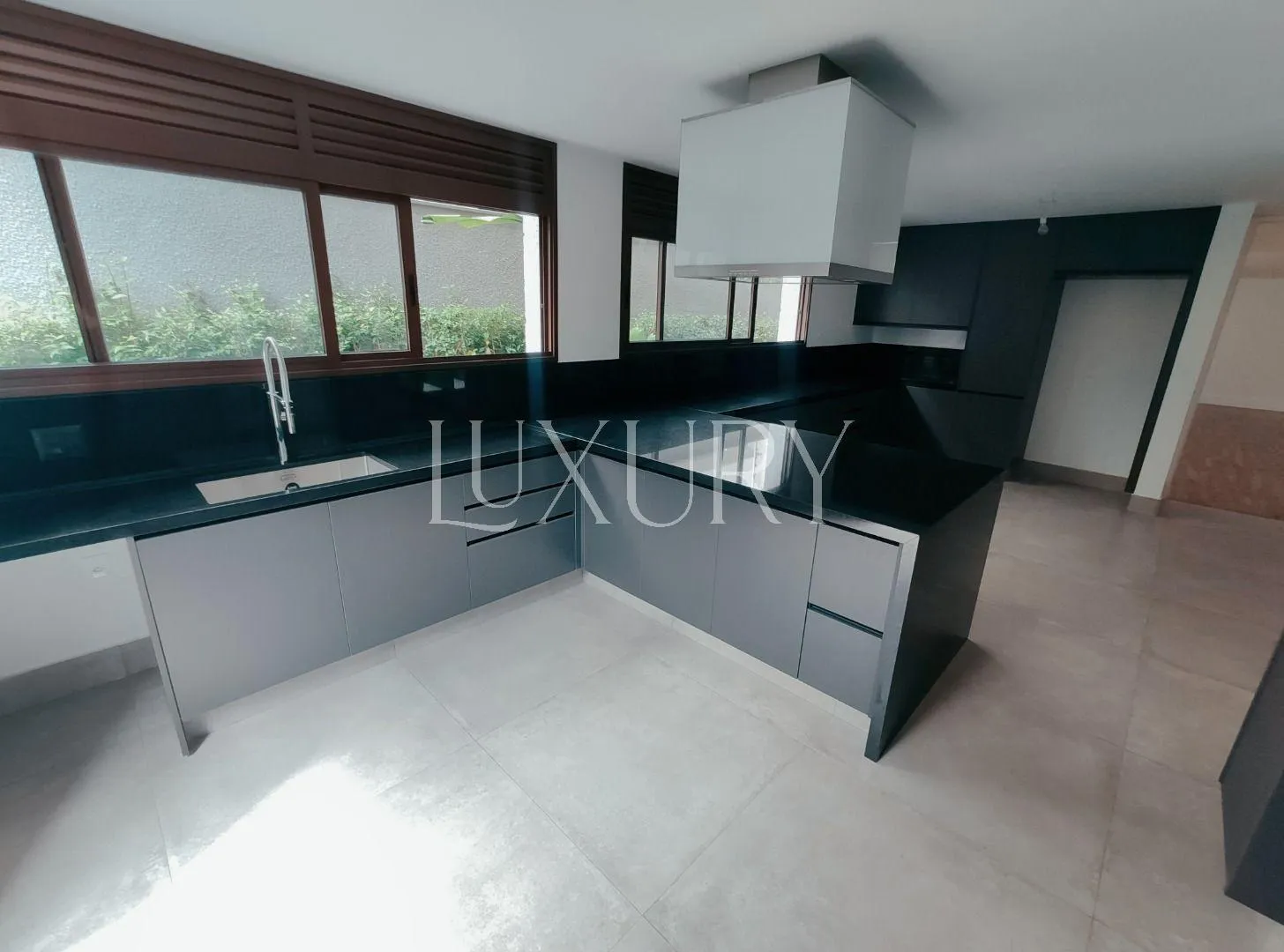 Casa com 4 suítes à venda em Alto de Pinheiros, São Paulo, por R$ 7.850.000 Imagem 26