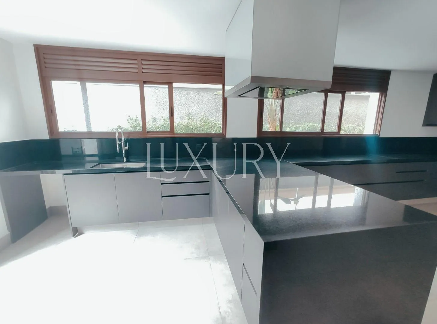 Casa com 4 suítes à venda em Alto de Pinheiros, São Paulo, por R$ 7.850.000 Imagem 24