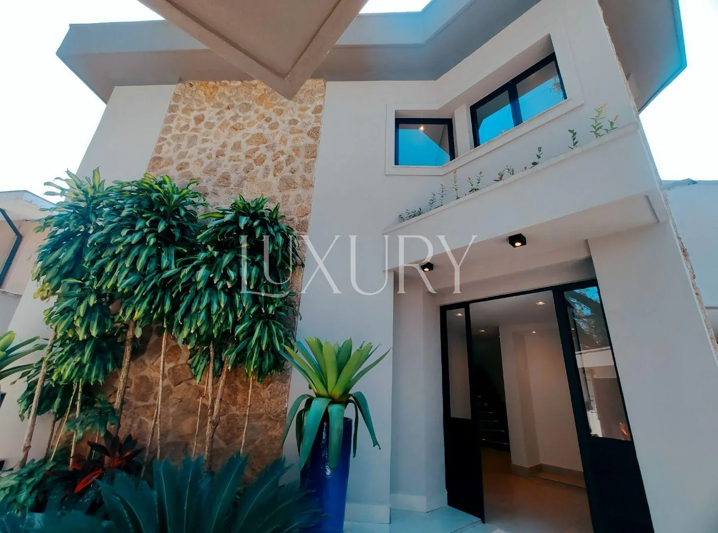 Casa com 2 suítes à venda em Alto De Pinheiros, São Paulo, por R$ 4.390.000 Imagem 3