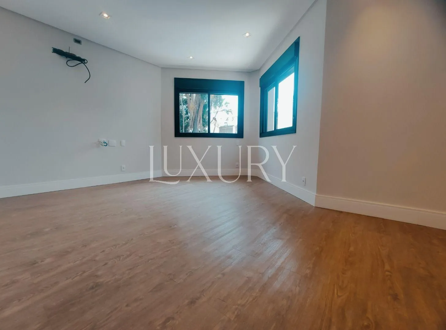 Casa com 2 suítes à venda em Alto De Pinheiros, São Paulo, por R$ 4.390.000 Imagem 29