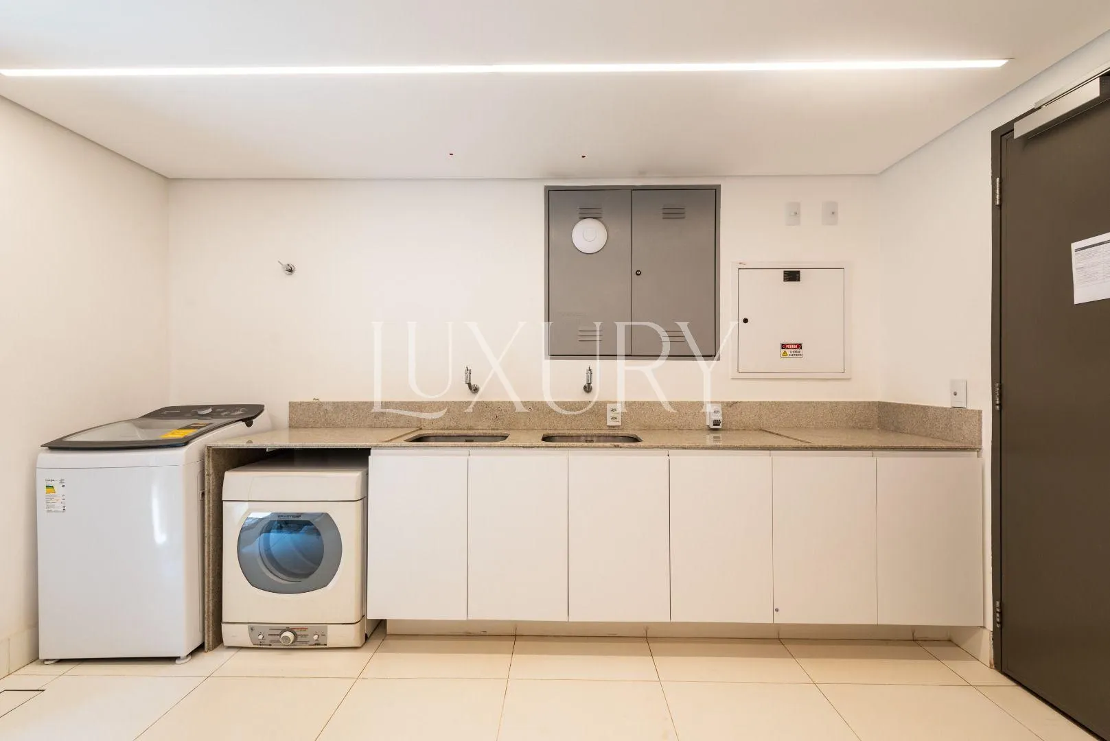 Casa de condomínio com 3 suítes à venda em Alto de Pinheiros, São Paulo, por R$ 12.000.000 Imagem 53