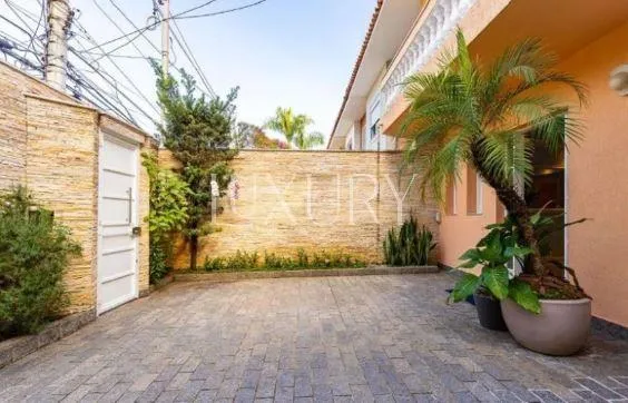 Casa com 2 suítes à venda em Jardim Paulistano, São Paulo, por R$ 3.700.000 Imagem 2