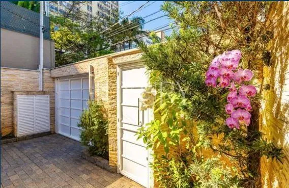 Casa com 2 suítes à venda em Jardim Paulistano, São Paulo, por R$ 3.700.000