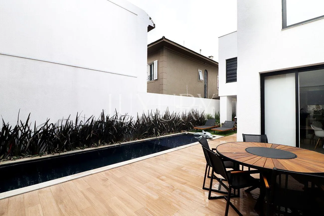 Casa com 4 suítes à venda em Jardim Paulista, São Paulo, por R$ 9.800.000 Imagem 3